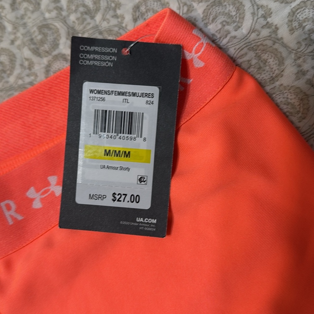 Under Armour Mid Rise Compression Shorts - Picture 3 of 4